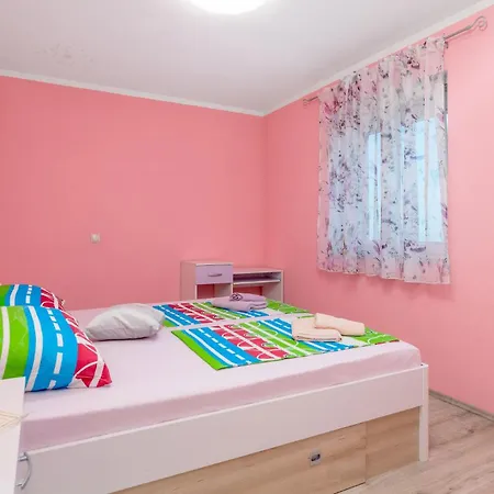 3 Bedroom In Apartment