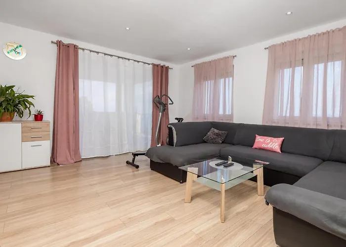 Gorgeous In * Veprinac